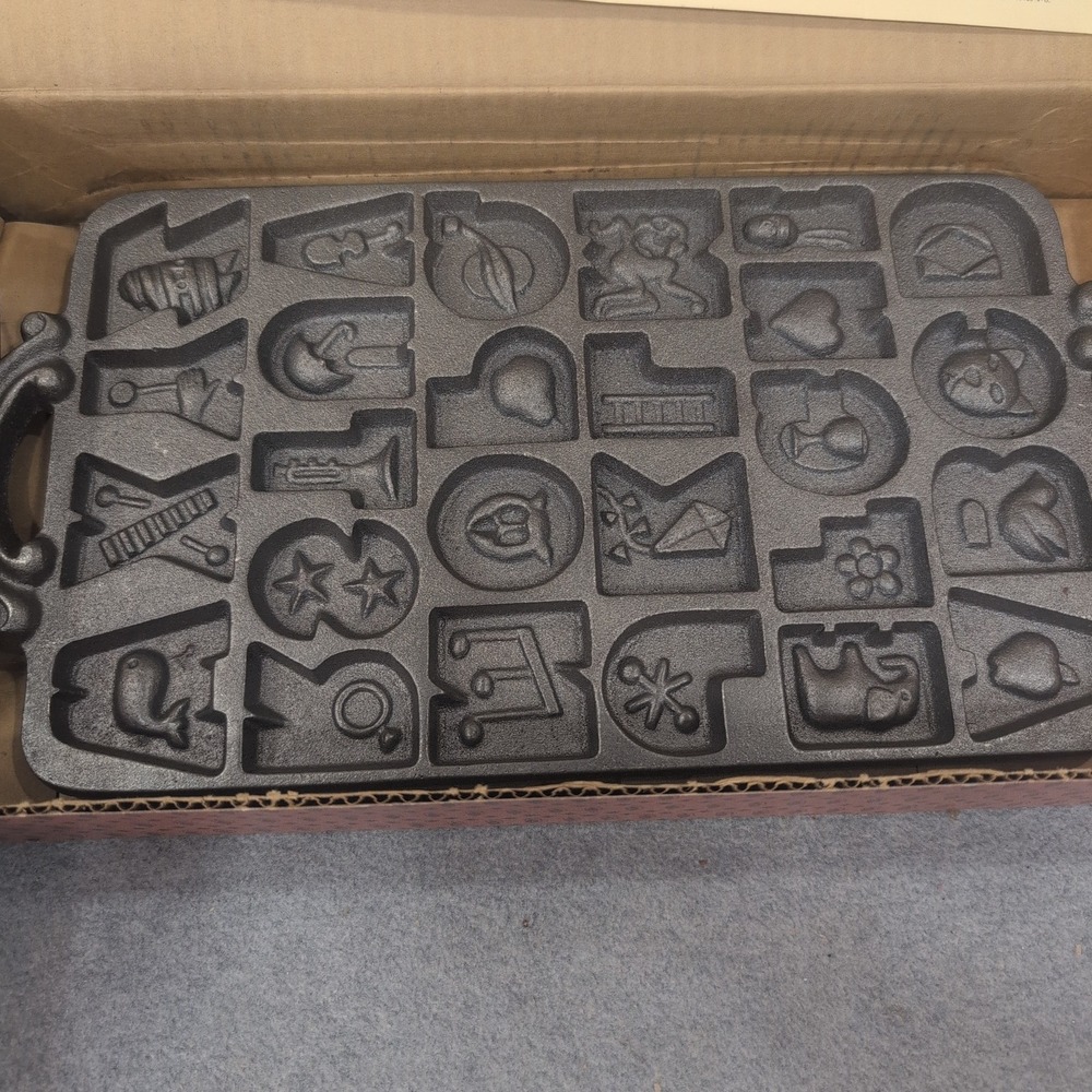 Classic Gourmet John Wright Cast Iron Alphabet Cookie Mold Pan 73-026 Vintage - Picture 5 of 6